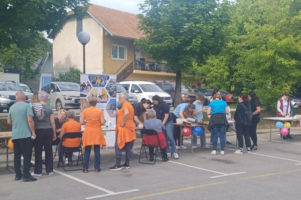 obiskovalciFC7270B5-F0BA-0E5A-CD98-F19873F4EFE9.jpg